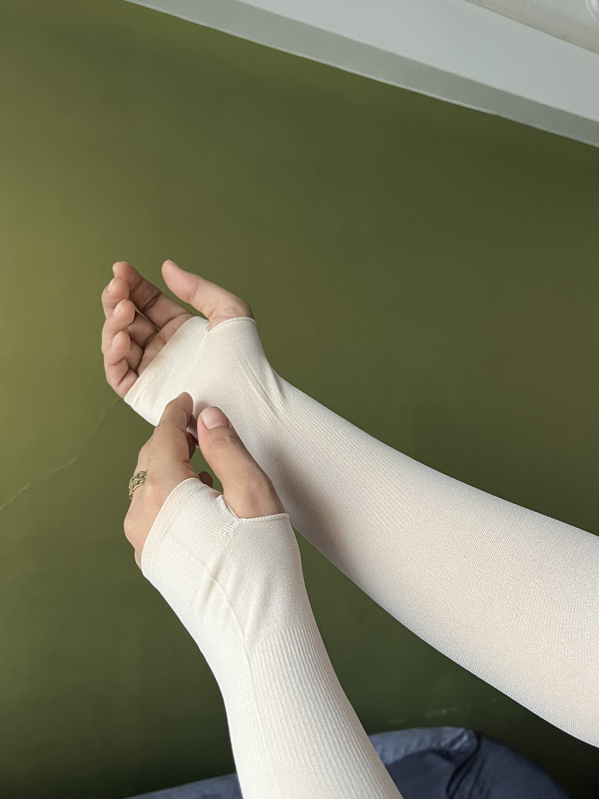 UV Protection Sleeves (unisex) - Image 2