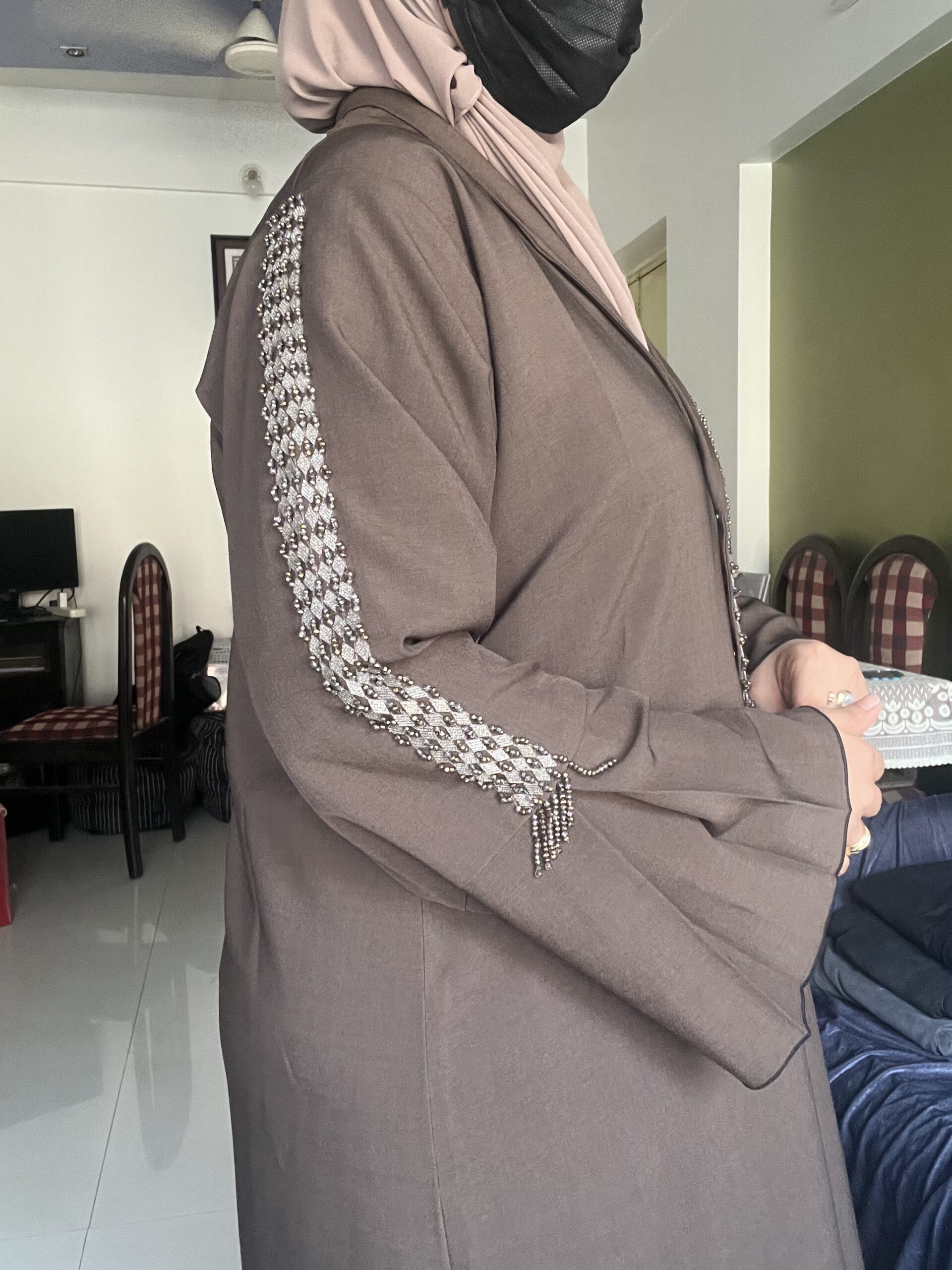 Premium DXB Handwork Abaya - Image 5